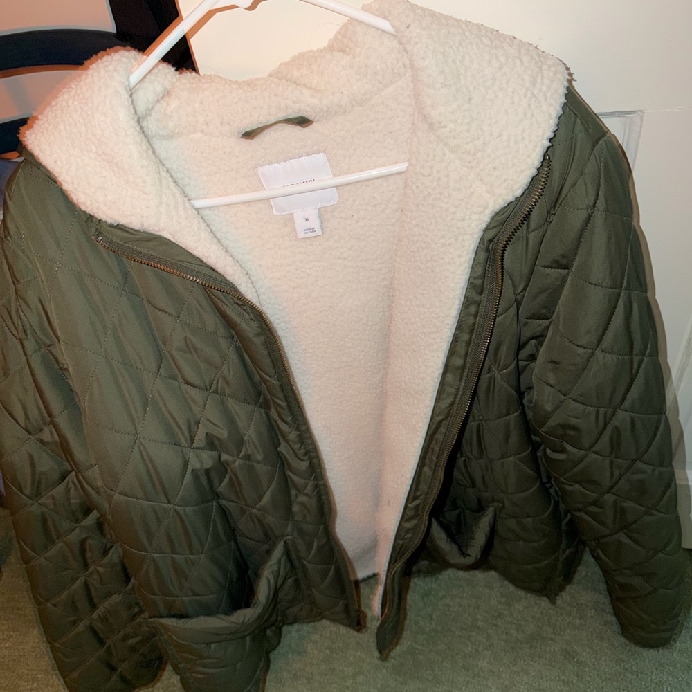 Old Navy Olive Quilted Puffer Jacket with Cream Lining